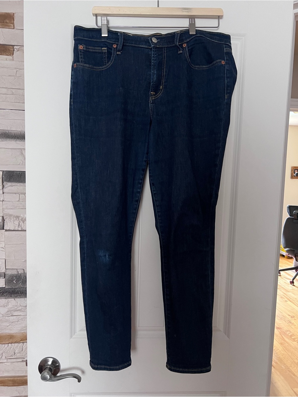 GAP Skinny Jeans in Dark Blue